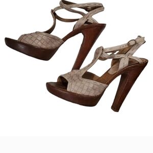 Bottega Veneta platform slingback leather open toe heels size 39